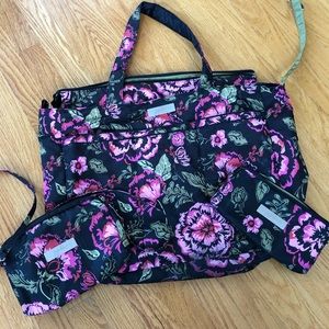 JuJuBe Super Be and two small pouches